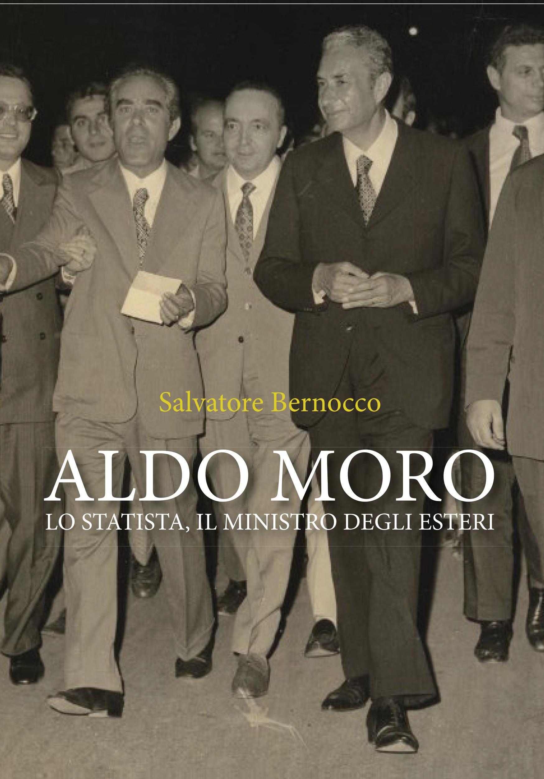 Aldo Moro - Lo statista, il ministro degli esteri